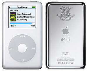 带魔法学校纹章并内置有声读物的特别版iPod